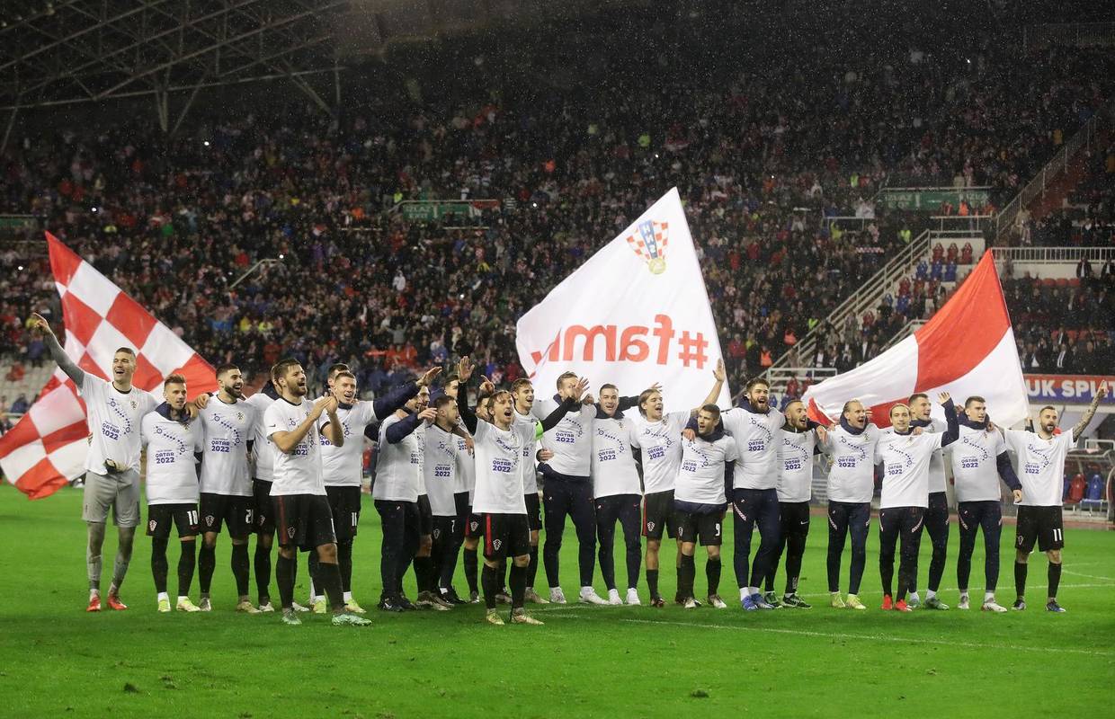 HNS suspendirao suce: Pijani upali na Poljud i fotografirali se s hrvatskim reprezentativcima