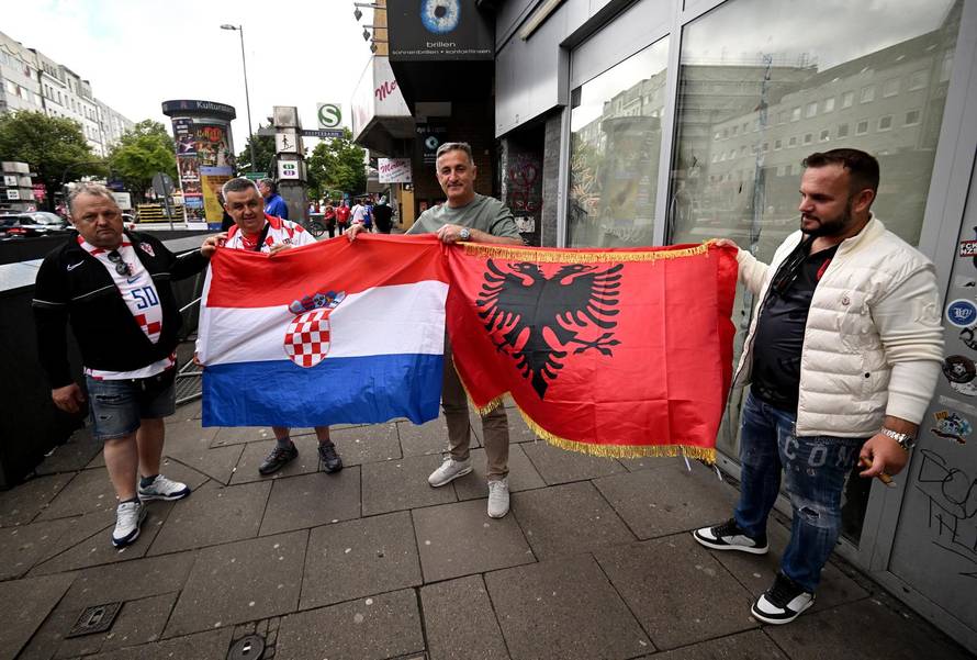 Hamburg: Uke Hoxha, otac Dinamovog igrača Arbera, koji će danas igrati protiv Hrvatske