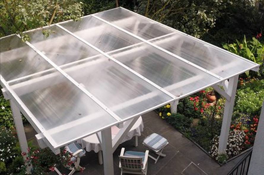 Koliko traje Lexan na nadstrešnici i zašto ne žuti kao jeftine ploče