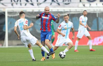 Operirali Hajdukovog veznjaka: Oporavak će trajati četiri tjedna