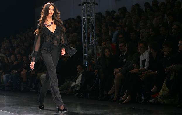 ARHIVA - Sve oči treće večeri 6. Cro-a-portera bile su uprte u zanosnu Anicu Kovač