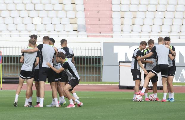 Split:  MŠK Žilina odradila trening na Poljudu
