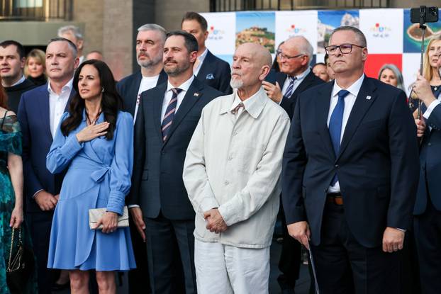 Alexandria: John  Malkovich iznenadio Vatrene u hotelu Aka