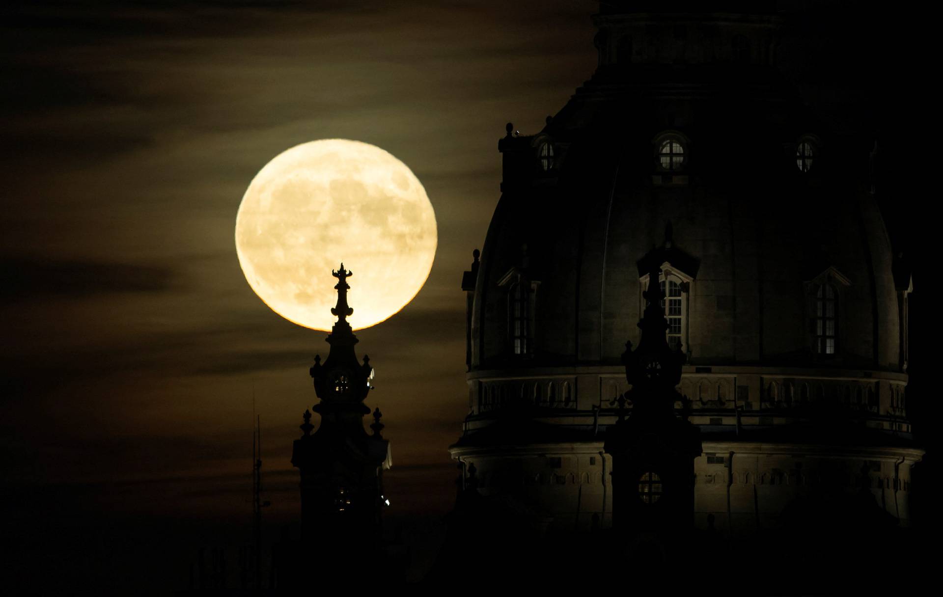 Supermoon known as Strawberry Moon over Dresden