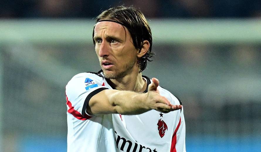 Serie A - Cagliari v AC Milan