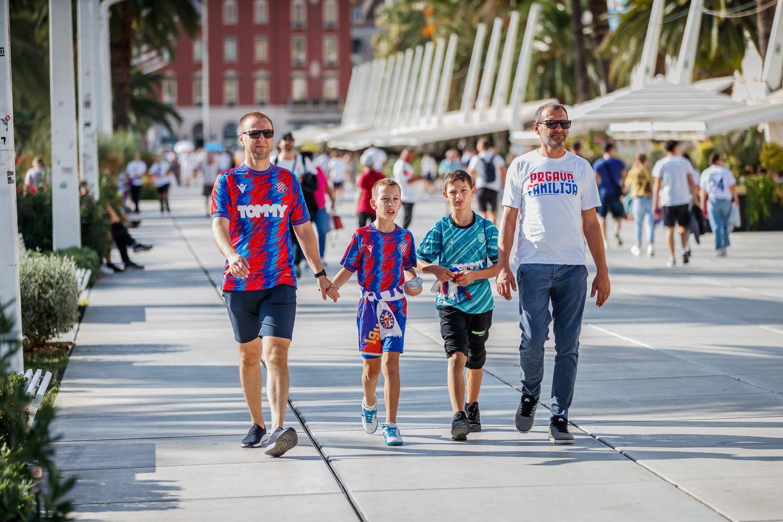 Split: Navijači u centru grada uoči derbija između Hajduka i Dinama