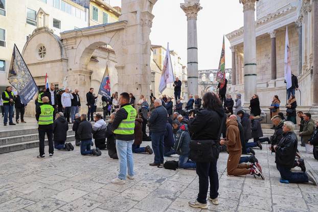 Split: Molitelji na Peristilu okupili su se i ove prve subote u mjesecu
