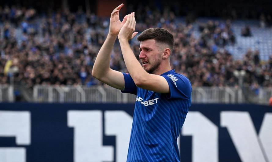 Zagreb: Igrači GNK Dinamo u suzama se oprostili od navijača