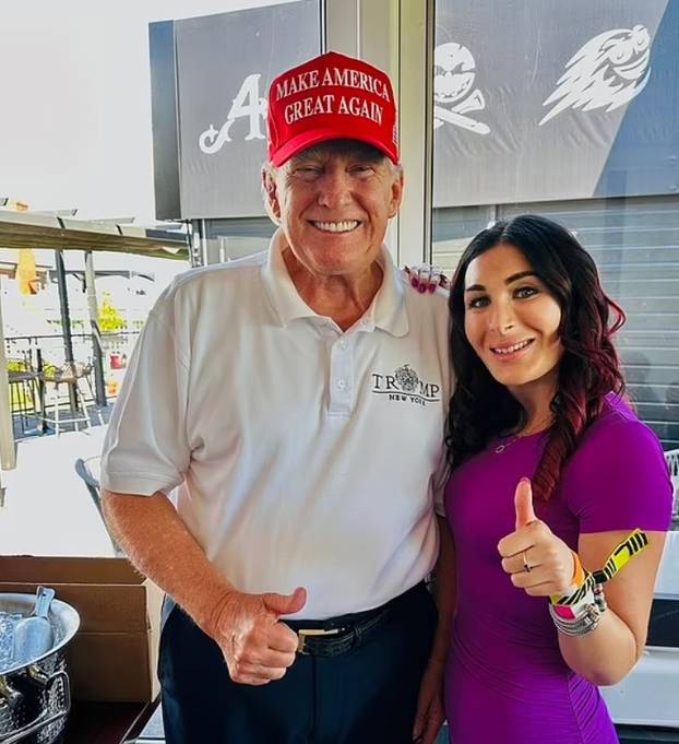 FOTO Rasizam, islamofobija, uvrede i teorije zavjera: Laura Loomer Trumpova je miljenica