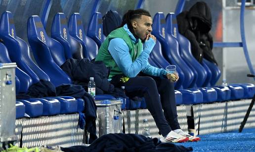 Službeno: Dinamo se riješio Mmaeea! Odlazi na posudbu