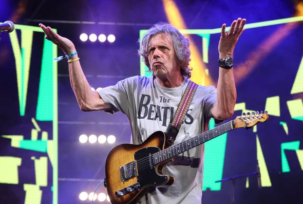 Vodice: Vlado Kalember i Srebrna krila prve ve?eri ovogodišnjeg CMC festivala