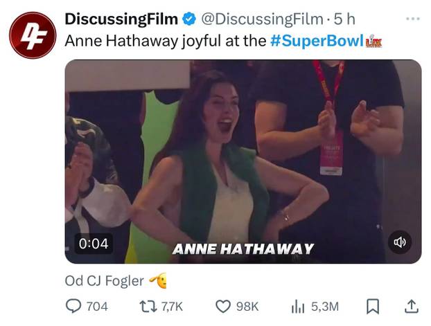 Ovo su memovi Super Bowla! Uljez sa zastavom Palestine, 'nazi' pozdrav i ruganje Trumpu