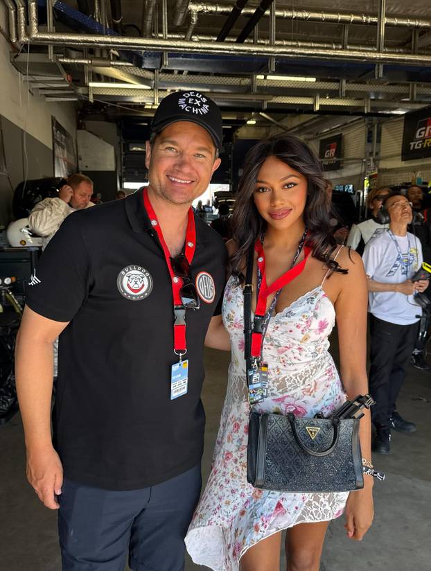 FOTO Bivša misica želi preuzeti Formulu 1: 'Cilj mi nije pobjeda'