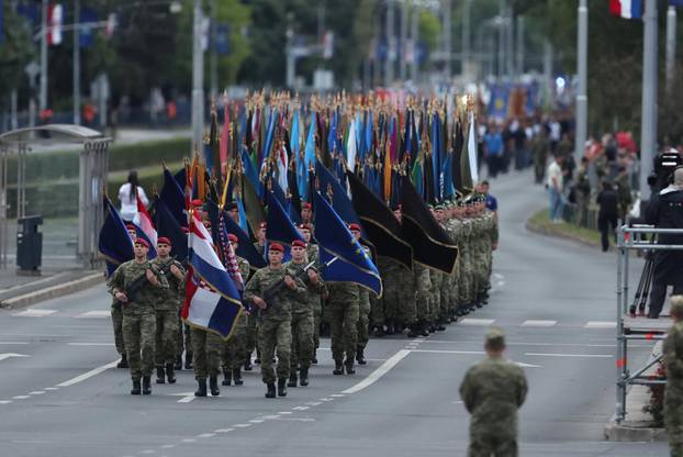 Zagreb: Generalna proba svečanog vojnog mimohoda