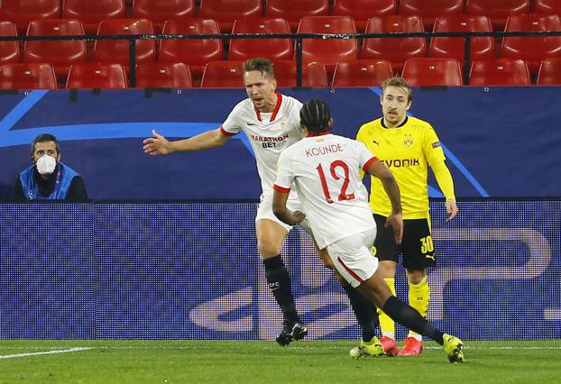 Champions League - Round of 16 First Leg - Sevilla v Borussia Dortmund