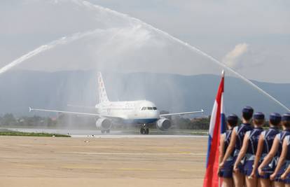 Avion s Vatrenima pratilo je više ljudi nego zlatne Francuze