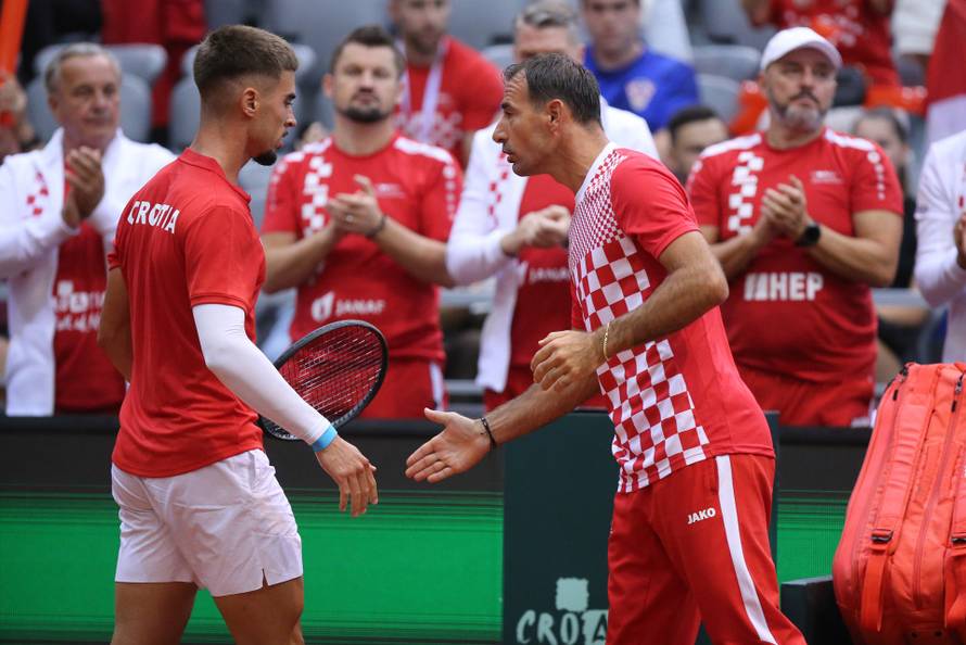 Osijek: Davis Cup, Hrvatska - Francsuka, Dino Prizmić - Corentin Moutet