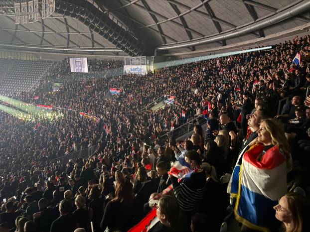 FOTO Višnjik je potpuno 'gorio'! Pogledajte kako je Thompson dvaput 'digao' Zadar na noge...