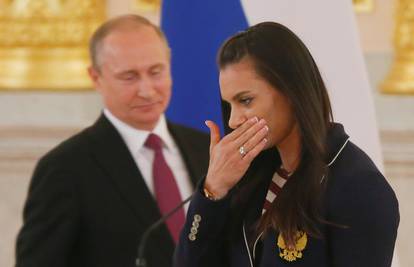 Isinbajeva plače, Putin je tješi: Predsjedniče, odstranili su nas