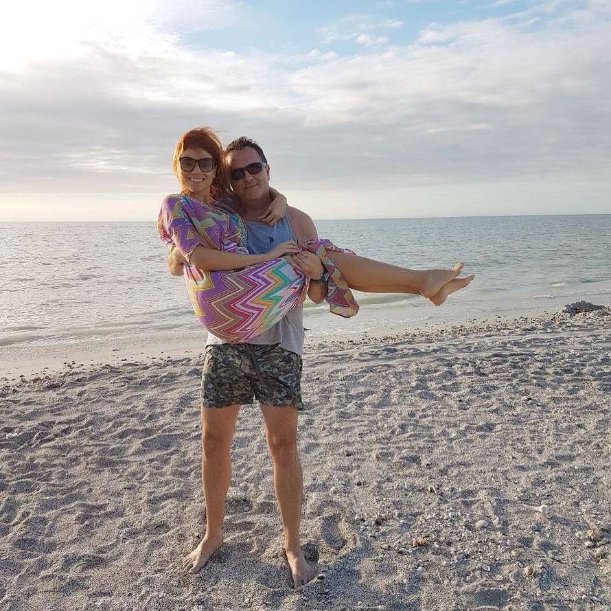 'Tarik je jako pažljiv, a kad ode na plac uvijek dođe s cvijećem'