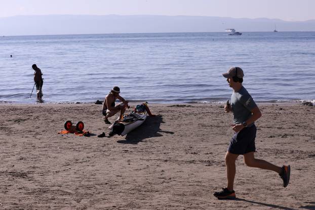 Prvo ovogodišnje jesensko jutro na Bačvicama
