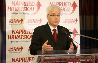 Josipović ostaje predsjednik stranke Naprijed Hrvatska