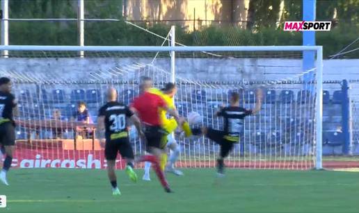 VIDEO Istra pogodila stativu pa zabila gol, VAR ga poništio! Pogledajte dvojbenu situaciju
