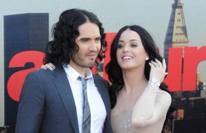 Russell o bivšoj supruzi Katy Perry: Isprazna je i plastična
