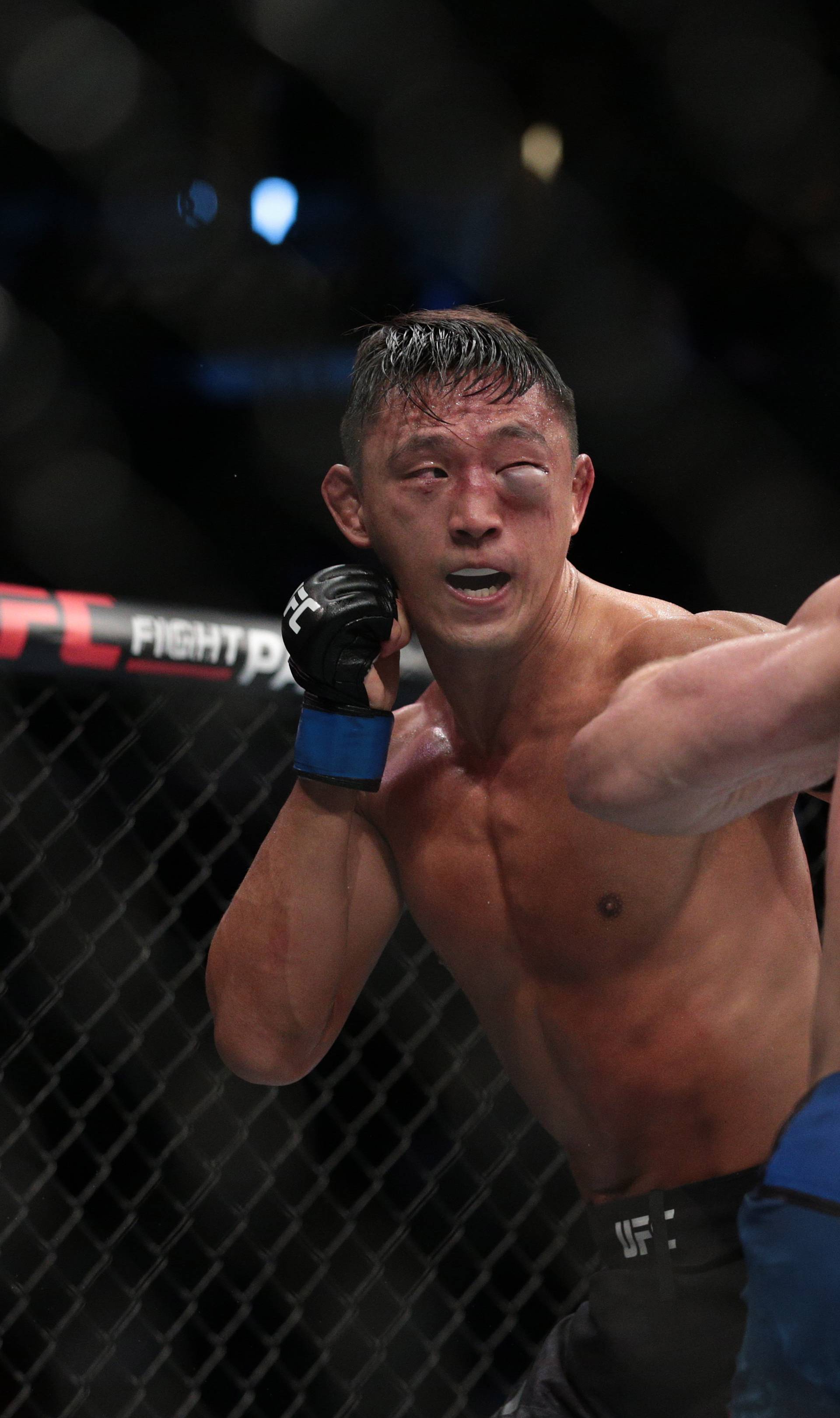 MMA: UFC Newark- Holtzman vs Hyun Ma