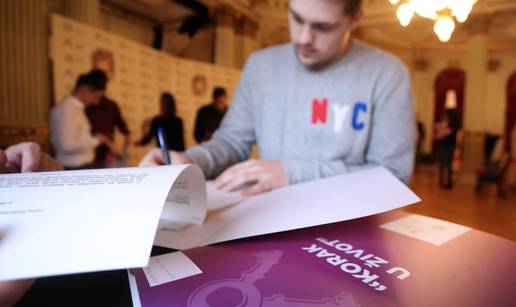 Objavljen natječaj za stipendiranje 13. generacije djece bez roditeljske skrbi