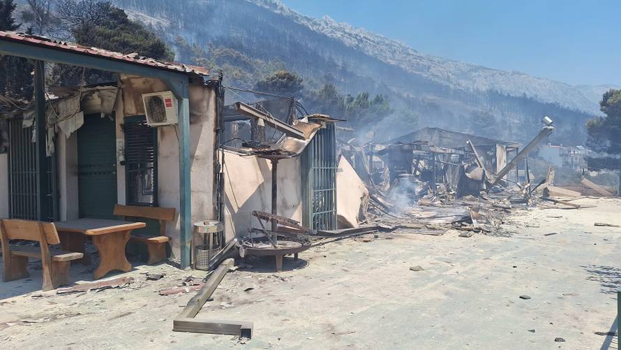 Ovo je uljara koja je izgorjela u požaru: Dva objekta su skroz uništena, vjerojatno i strojevi