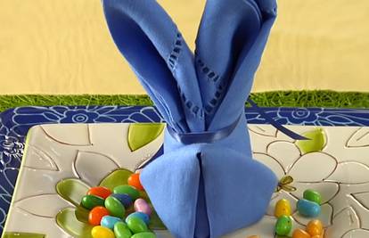 Evo kako možete sami napraviti zečića od salveta za uskrsni stol