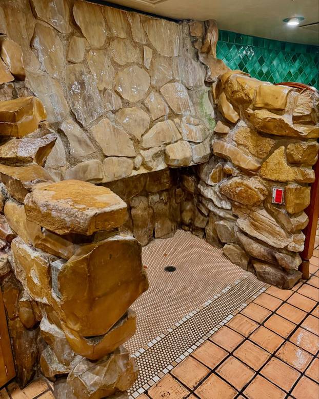 FOTO Ovo je najružičastiji hotel na svijetu: Ima 110 različitih soba i slapove u toaletu