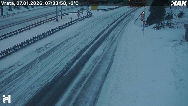 FOTO Autoceste diljem Hrvatske zametene snijegom, pogledajte