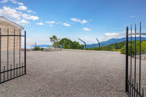FOTO Kaštelet kod Opatije iz snova: Obnovili smo ga kako bismo očuvali obiteljske tajne