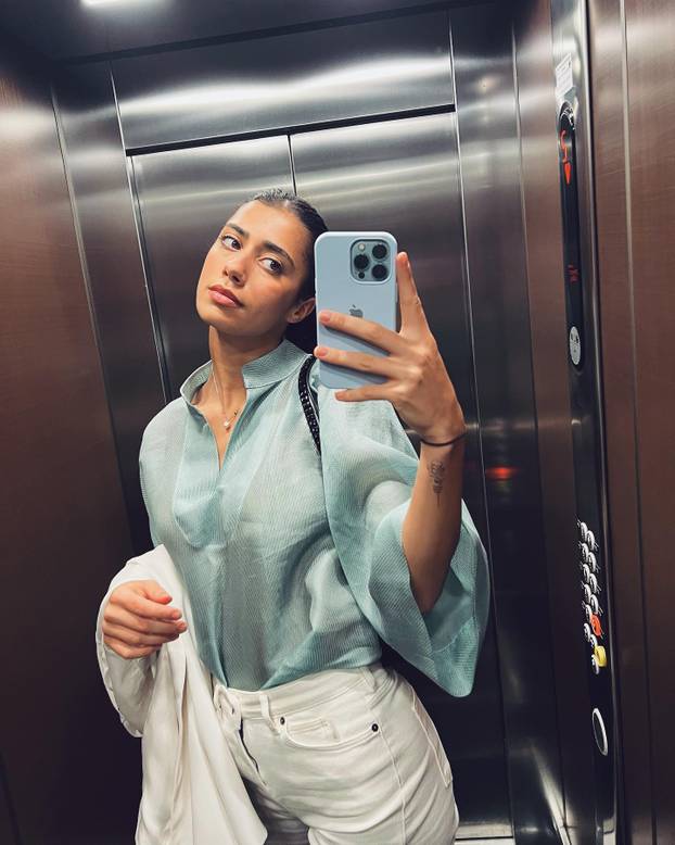 FOTO Kći srpske košarkaške legende ljubi zvijezdu Atletica i penje se prema teniskom vrhu