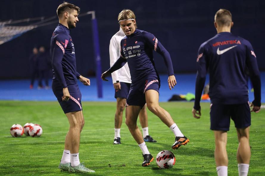 Trening hrvatske nogometne reprezentacije uoči kvalifikacijskog susreta s Maltom
