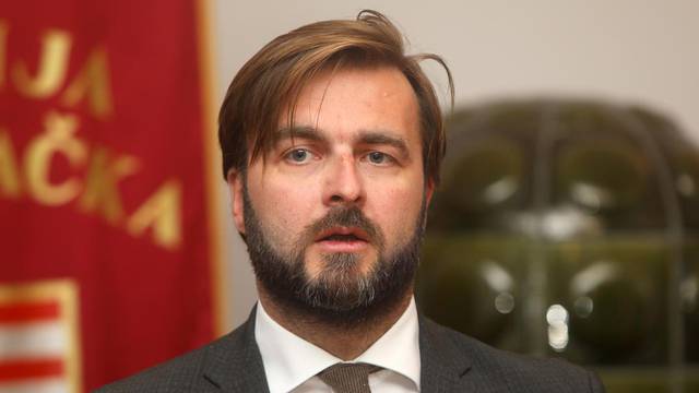 Ministar gospodarstva Tomislav Ćorić odrzao redovnu koordinaciju na temu projekata u vodnom gospodarstvu u Karlovačkoj županiji