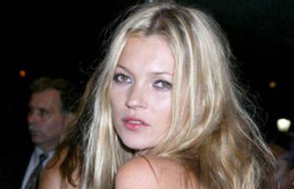 Kate Moss se napila na rođendanu svoje majke