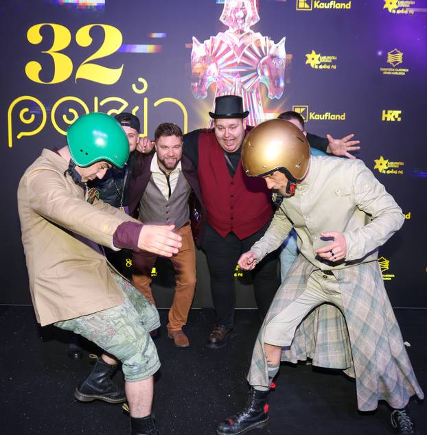 Karlovac: Dolazak uzvanika na 32. dodjelu glazbenih nagrada Porin