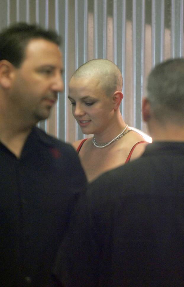 FILE: Britney Spears goes to a hair salon and shaves her head