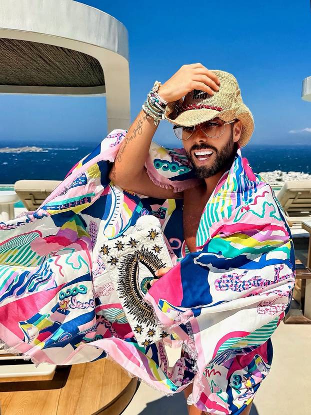 Odmor u stilu Marka Grubnića: Skupe torbice, leopard uzorci i vrela zabava na Mikonosu...