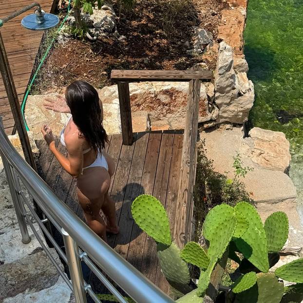 FOTO Šveđanka napravila vrući ljetni transfer. Alice spremna za avanturu na obali Mediterana