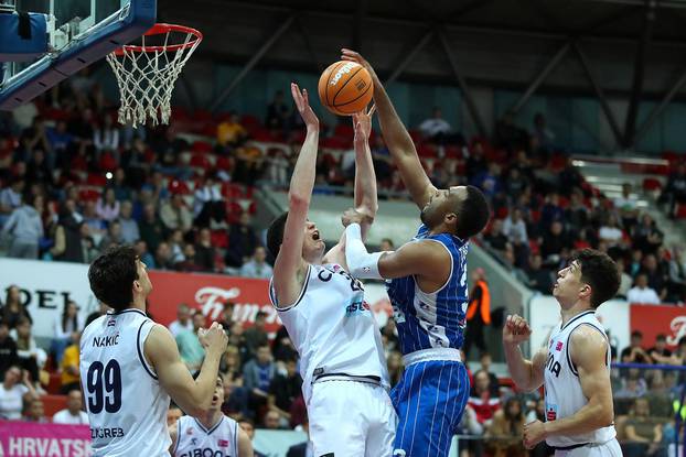 Prva utakmica doigravanja prvenstva Hrvatske za košarkaše, KK Cibona - KK Zadar