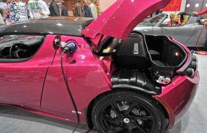 Ovo je novo Teslino oružje: Jeftini električni auti za sve?
