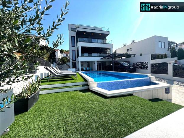 FOTO 'Holivudska' vila na Čiovu ima sve da se osjećate poput zvijezde, a toliko i košta