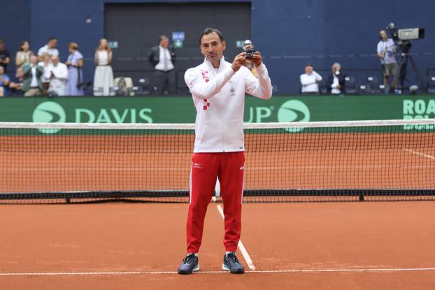 Osijek: Dodjela nagrade Ivanu Dodigu 