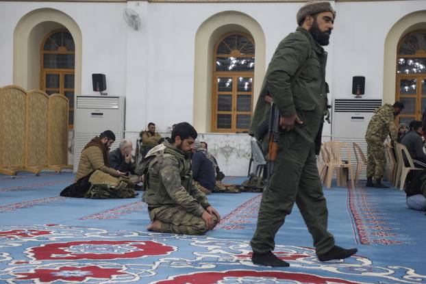 Syrian rebels gather in Homs