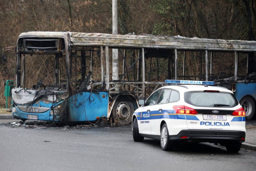 Zagreb: Na Å estinama izgorio autobus ZET-a