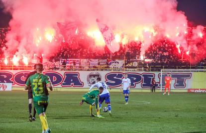 Tri gola u mreži i nova kazna: Hajduk opet najviše mora platiti zbog navijača, i Istra kažnjena